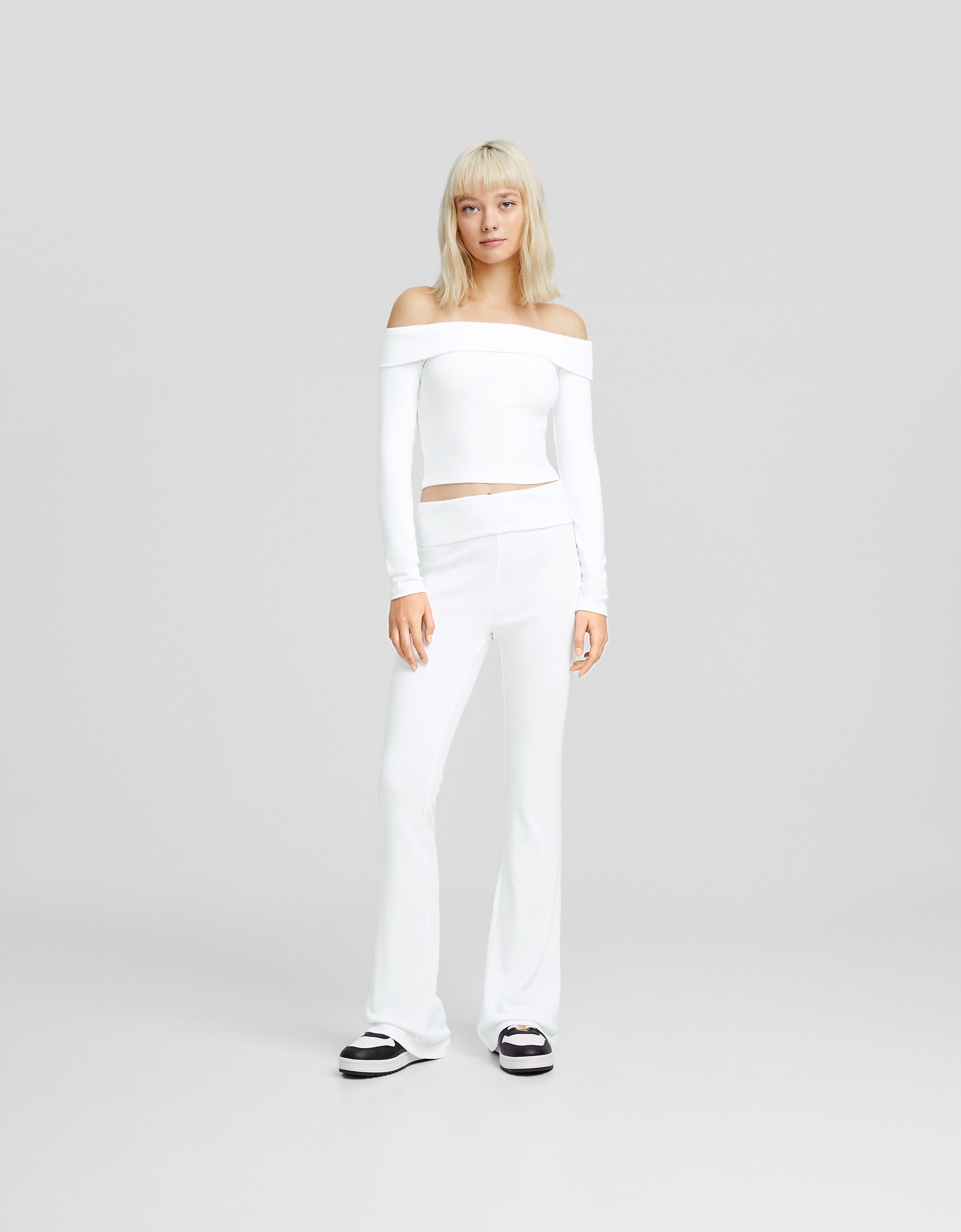 Pantalon blanco mujer bershka store