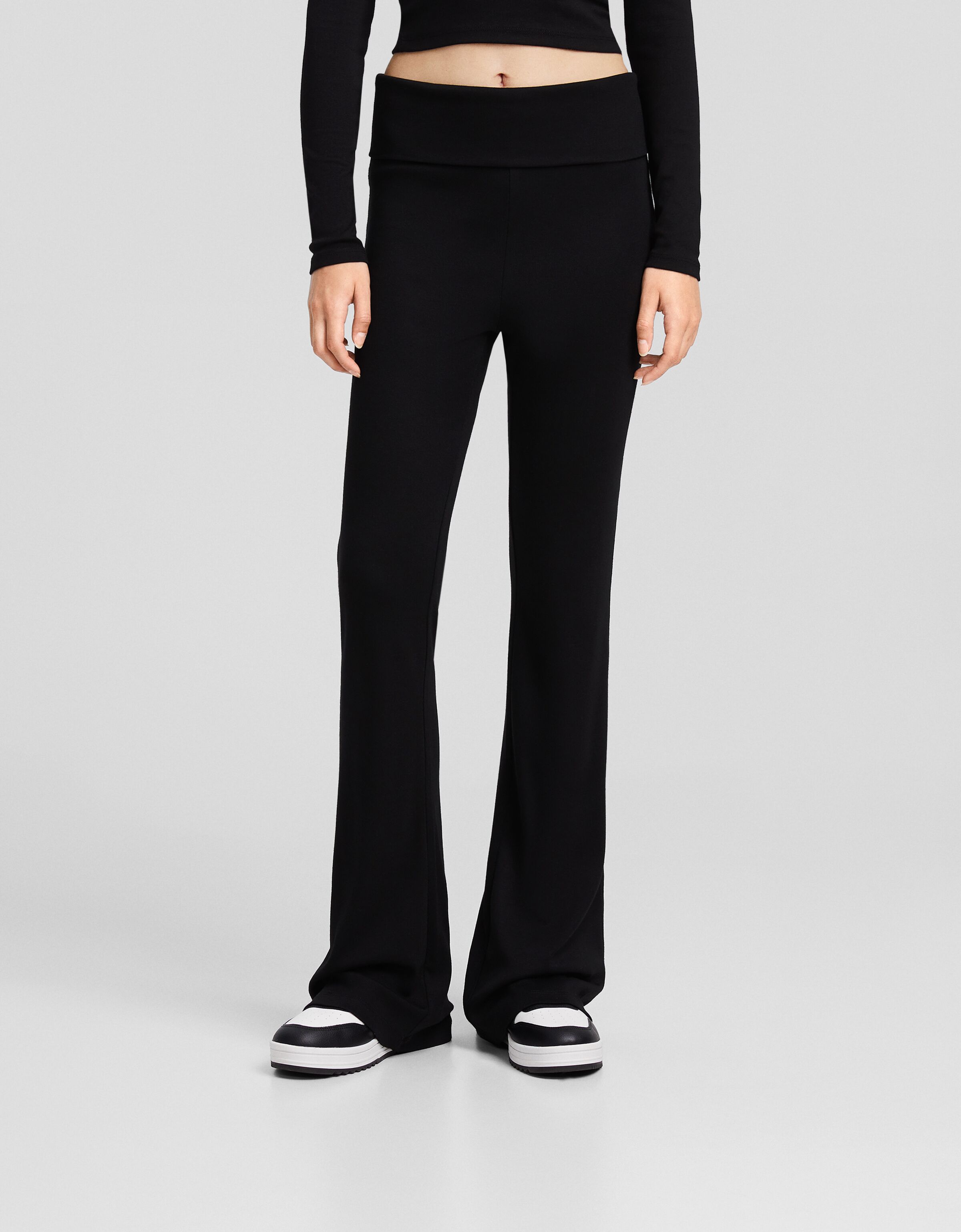 Pantalon flare bershka sales