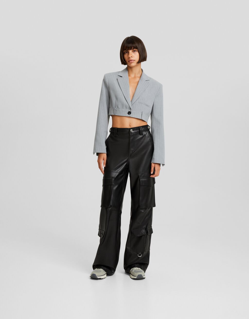 Pantalon efecto piel best sale bershka