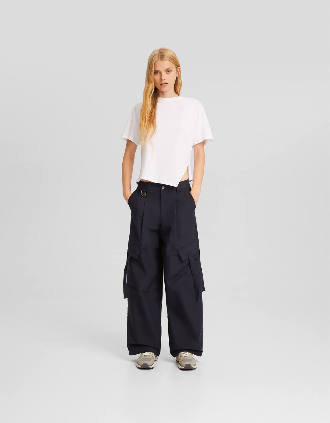 Balloon fit cotton blend trousers with straps