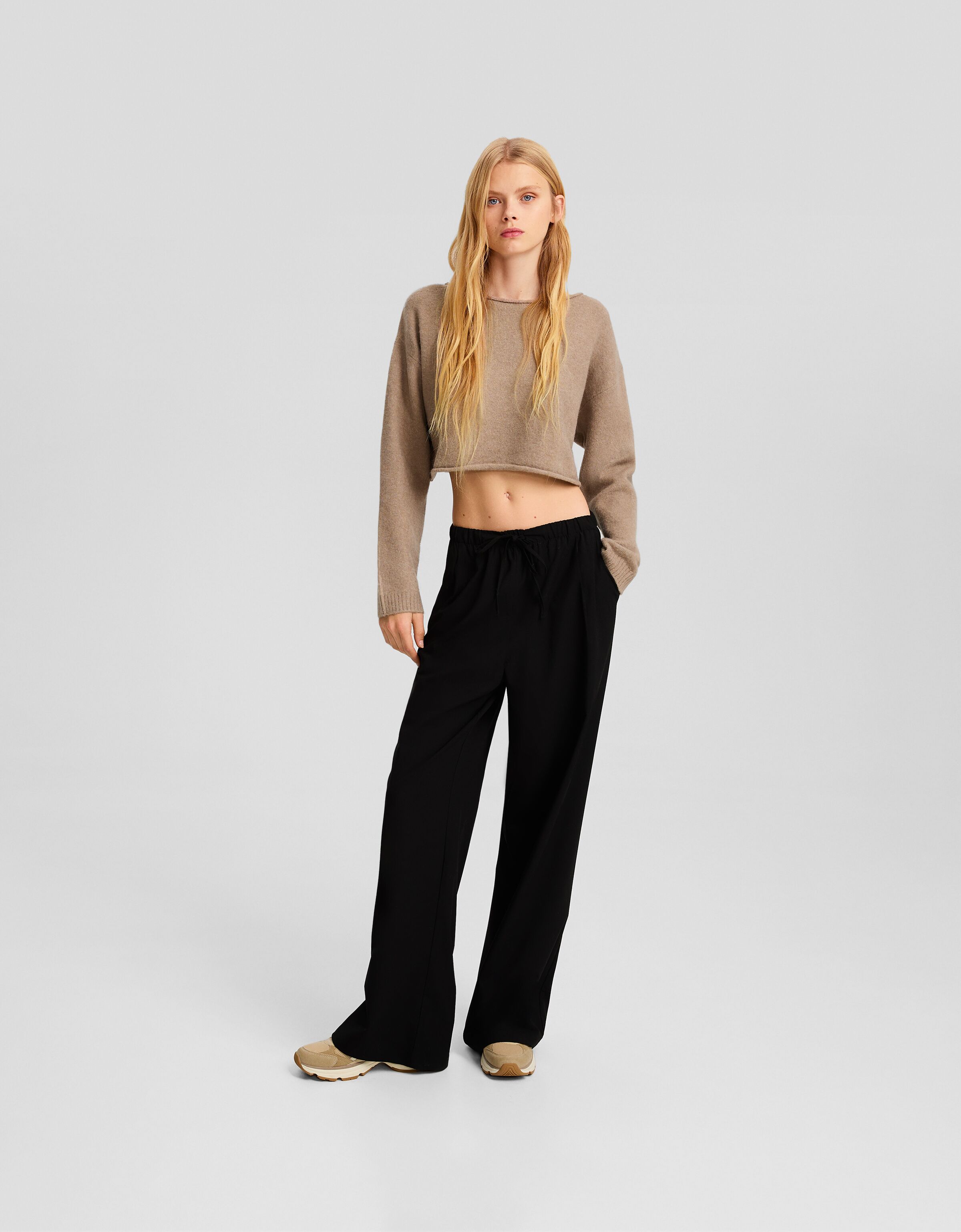 Wide-leg tailored fit pants with drawstring - Pants - Women | Bershka