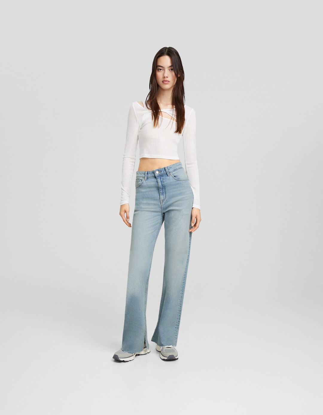 Jeans straight confort abertura lateral