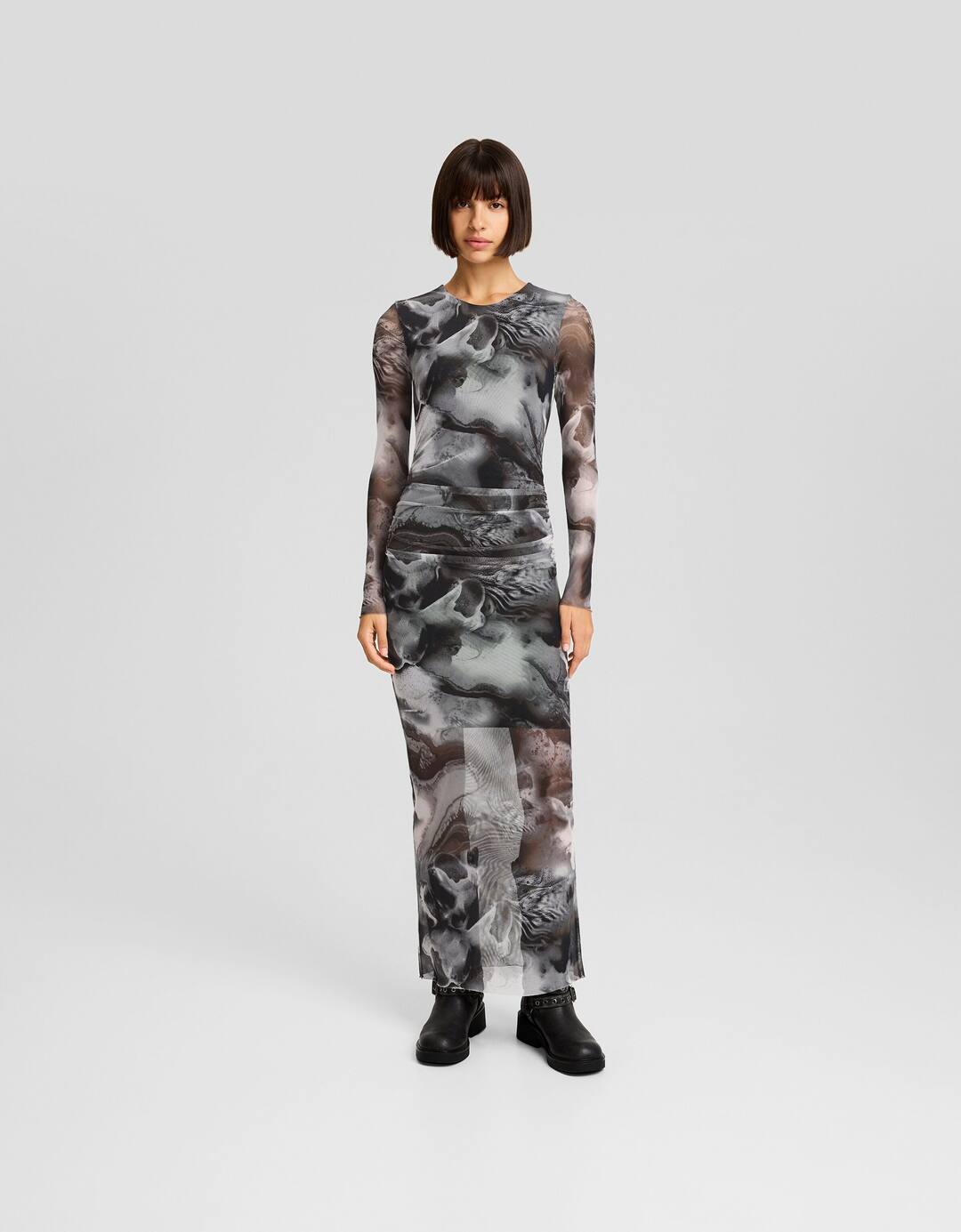 Long tulle dress with long sleeves and a print