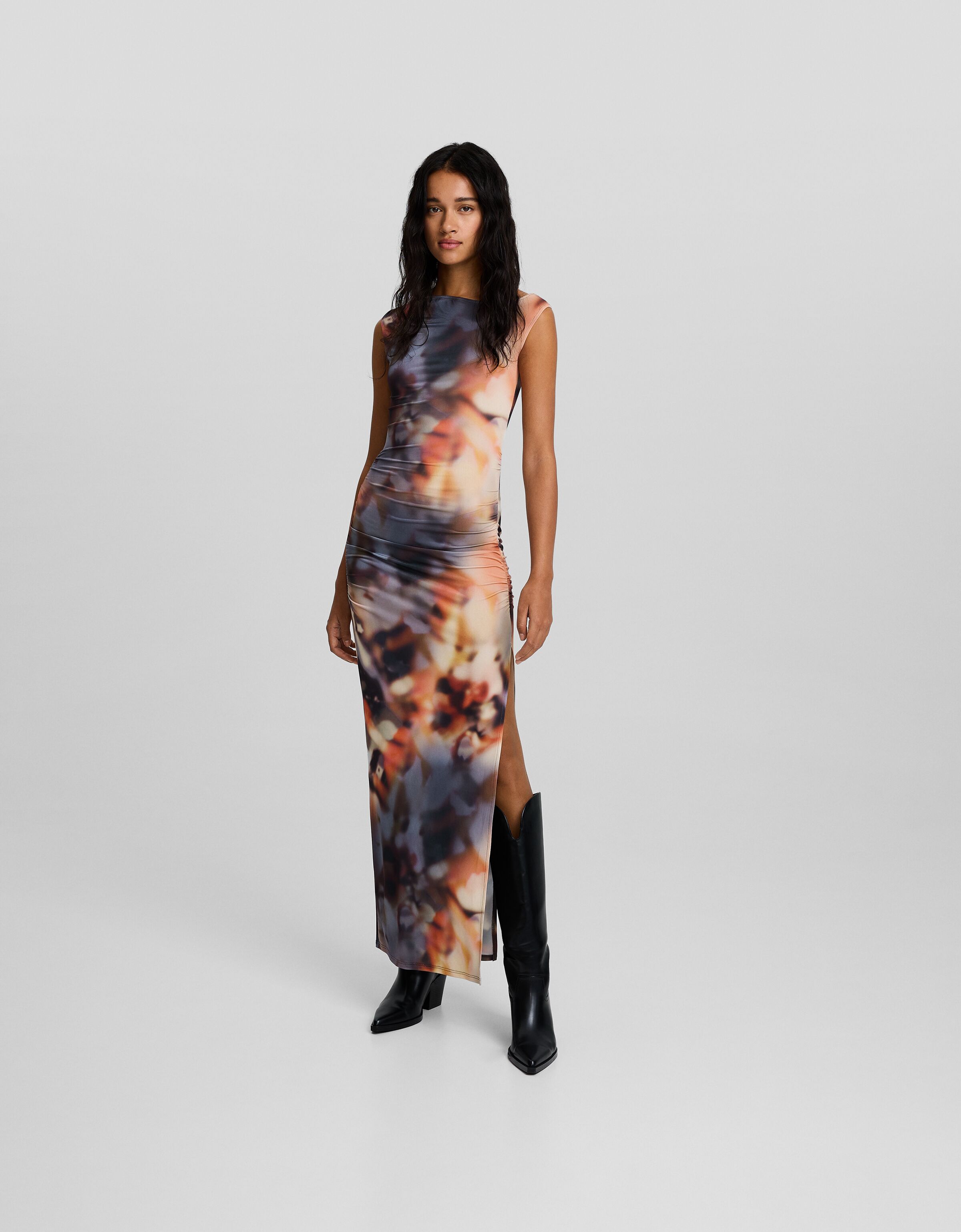 Midi asymmetric gathered dress with print - Dresses - Women | Bershka