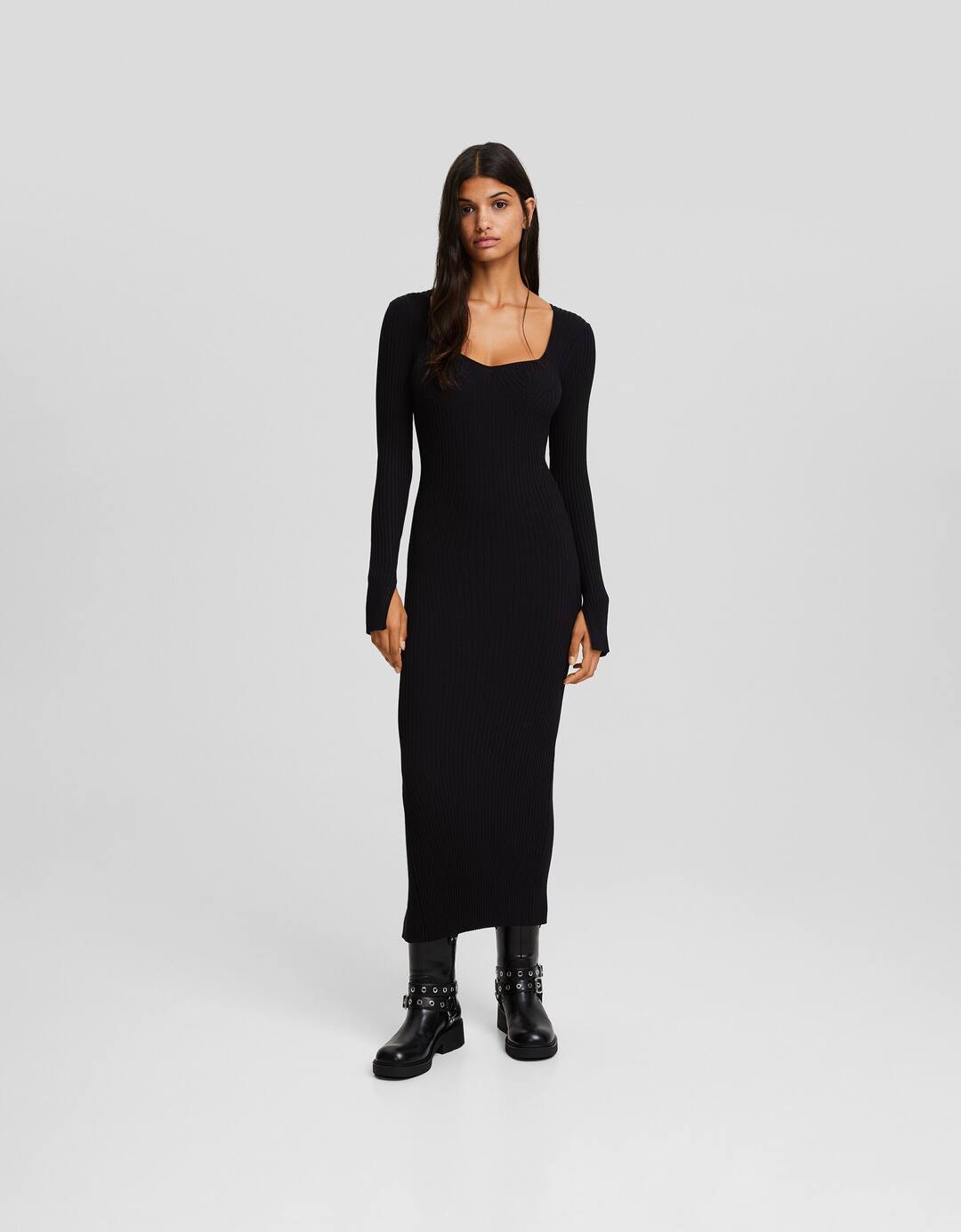 Midi dress with long sleeves and sweetheart knit neckline