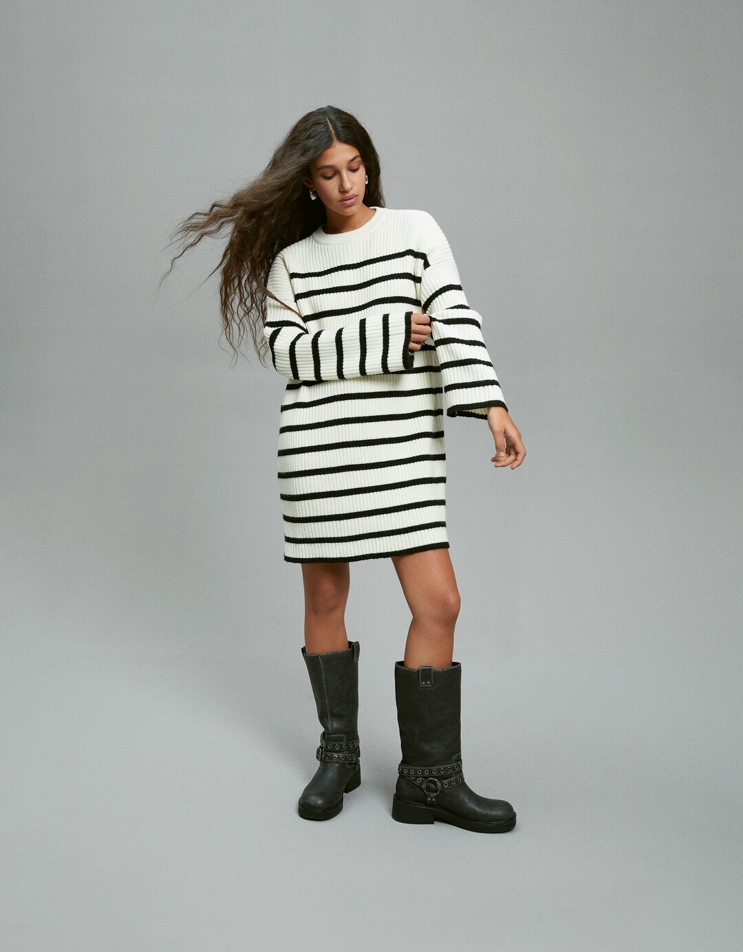 Knit striped mini dress with long sleeves