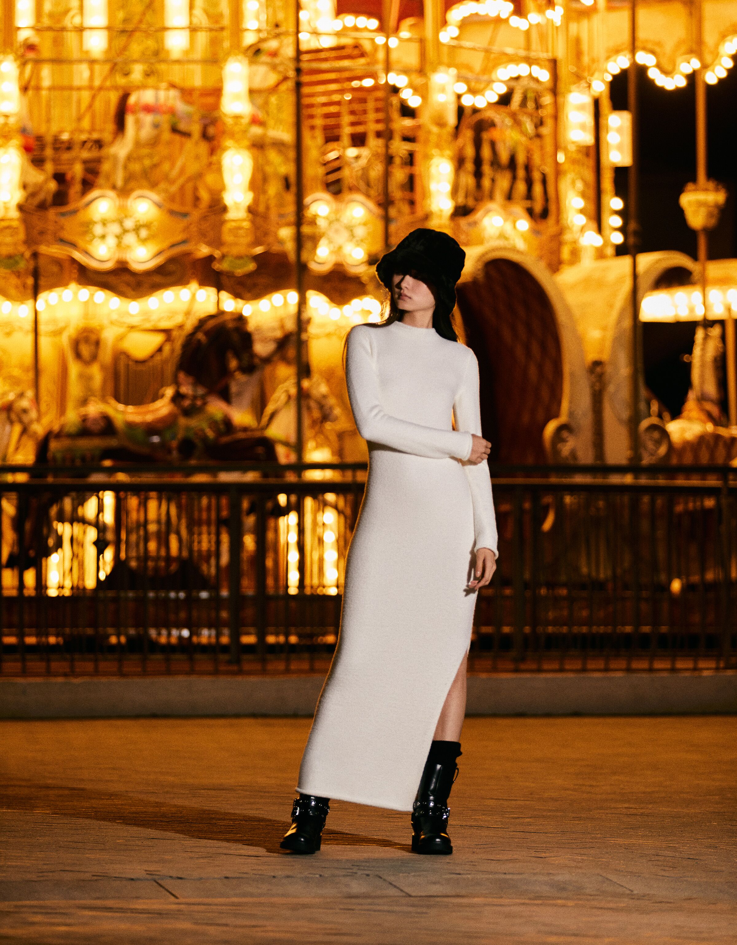 Vestido midi manga larga punto efecto pelo Mujer Bershka