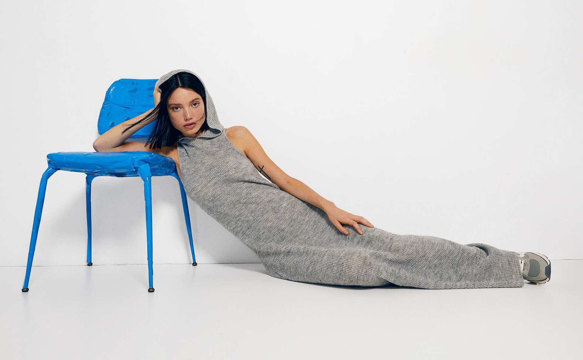 Knit midi dress with hood
