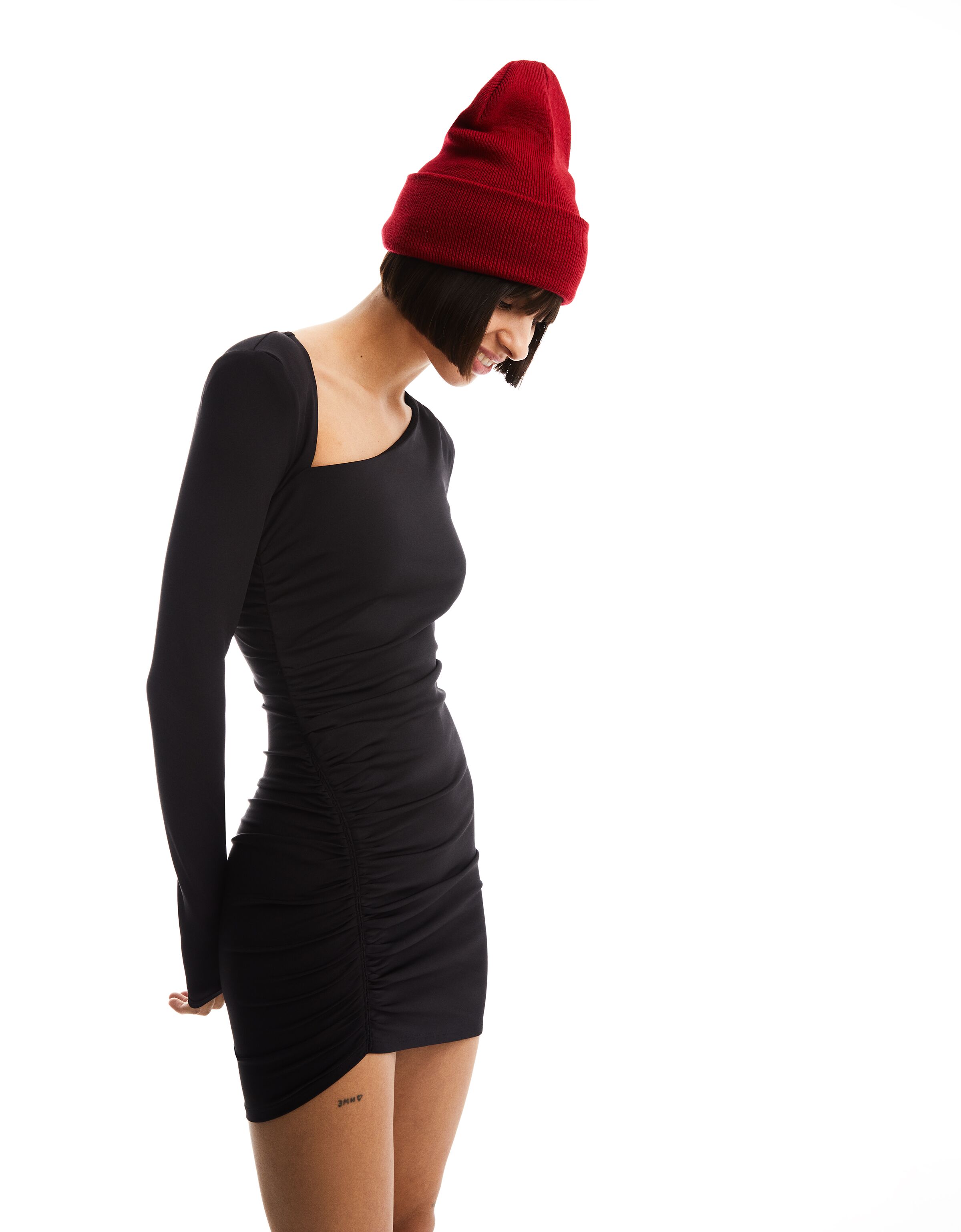 Vestiti aderenti corti bershka hot sale