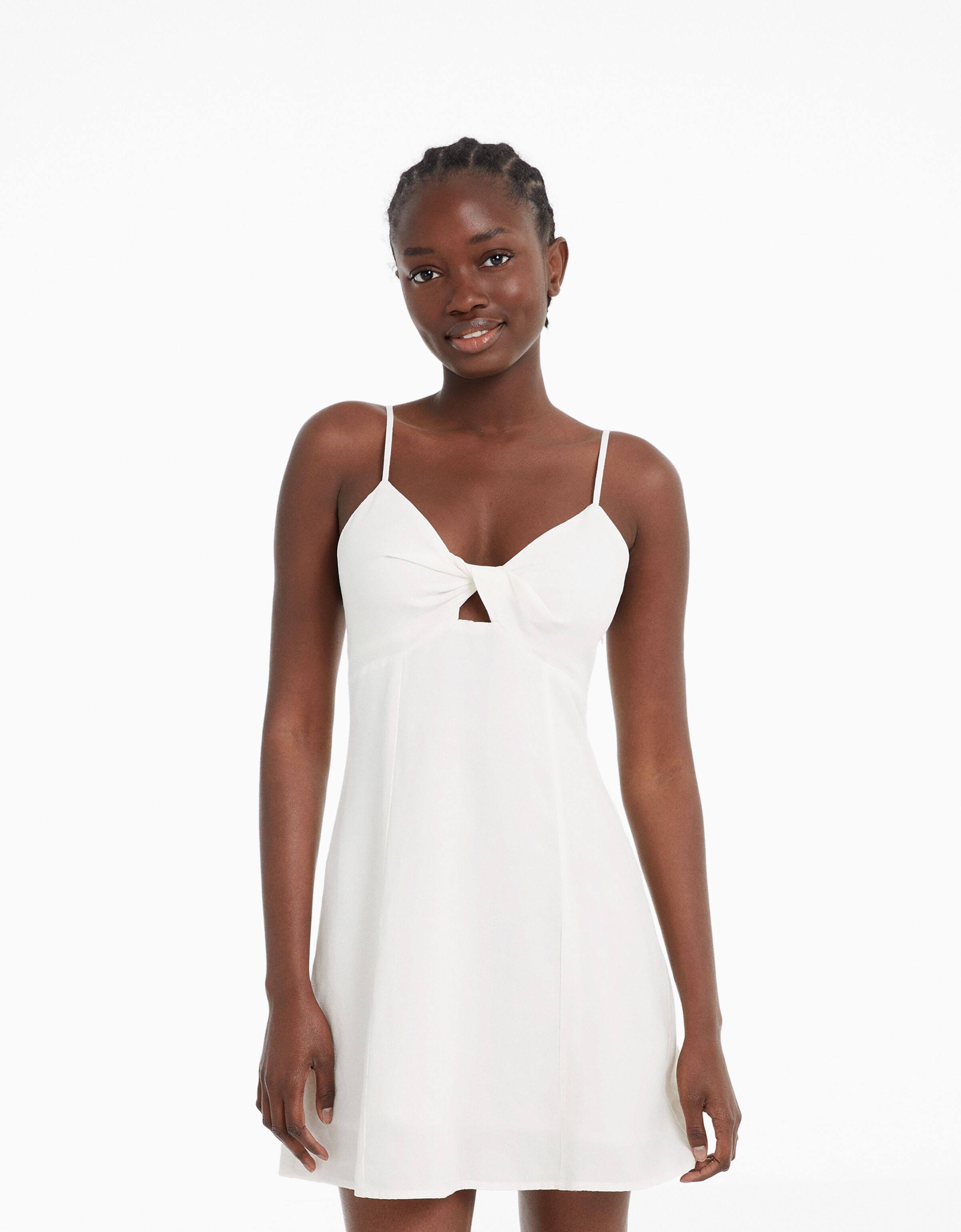 Vestido blanco corto online bershka