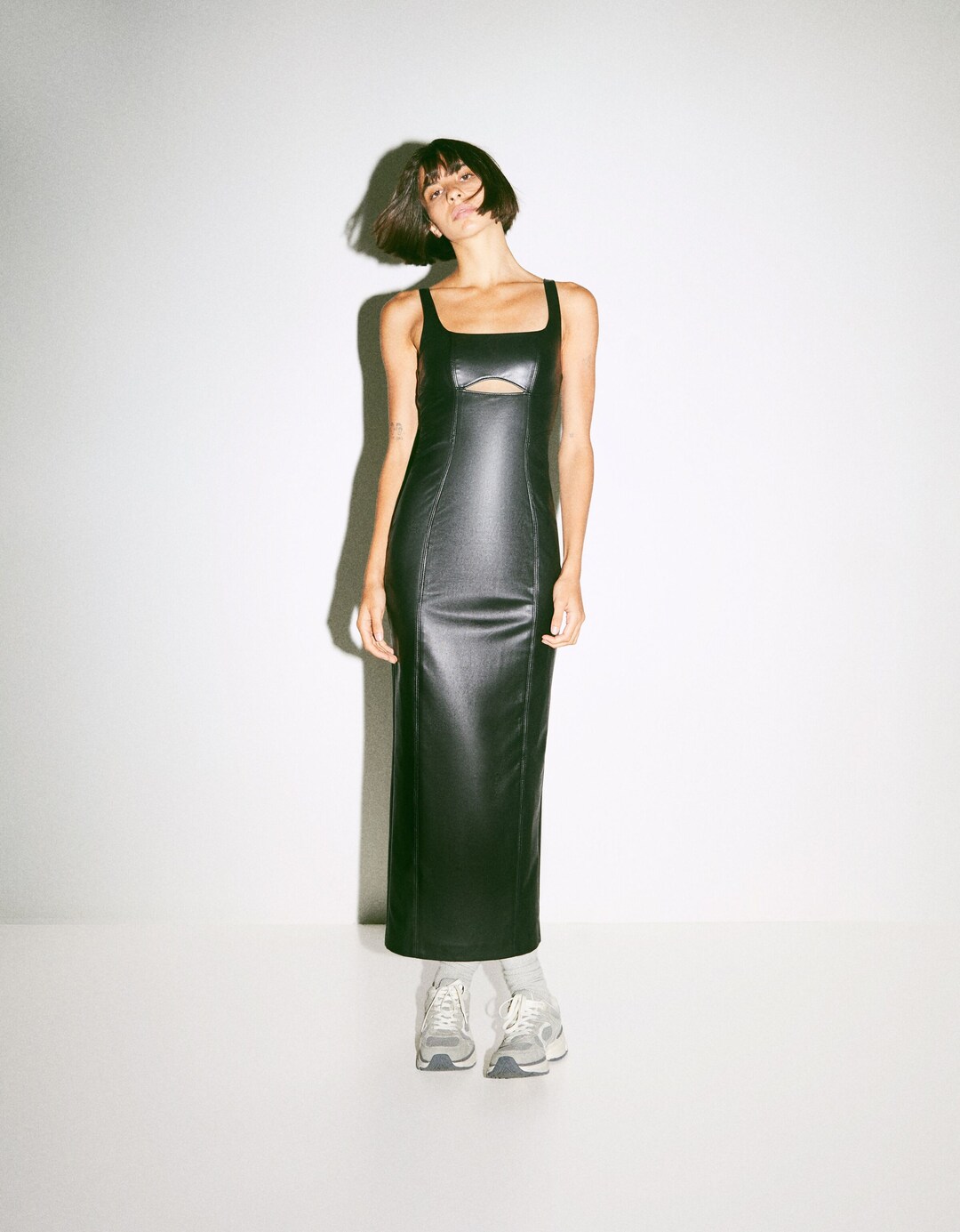 Vestit midi tirants ajustat efecte pell