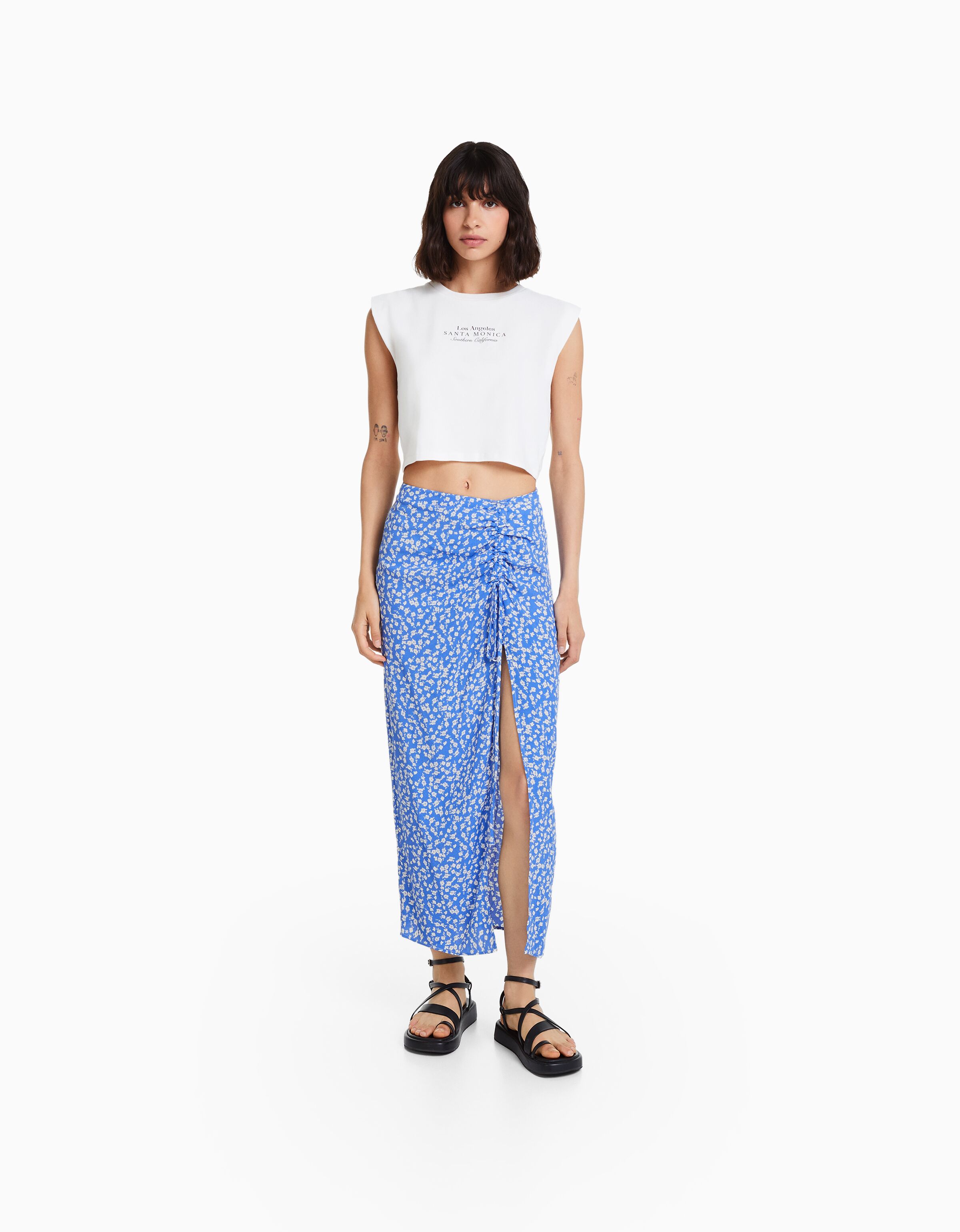 Floral midi skirt clearance bershka