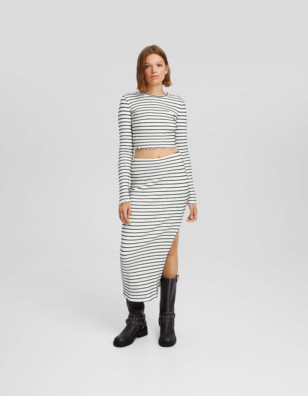 Striped ribbed knit midi skirt