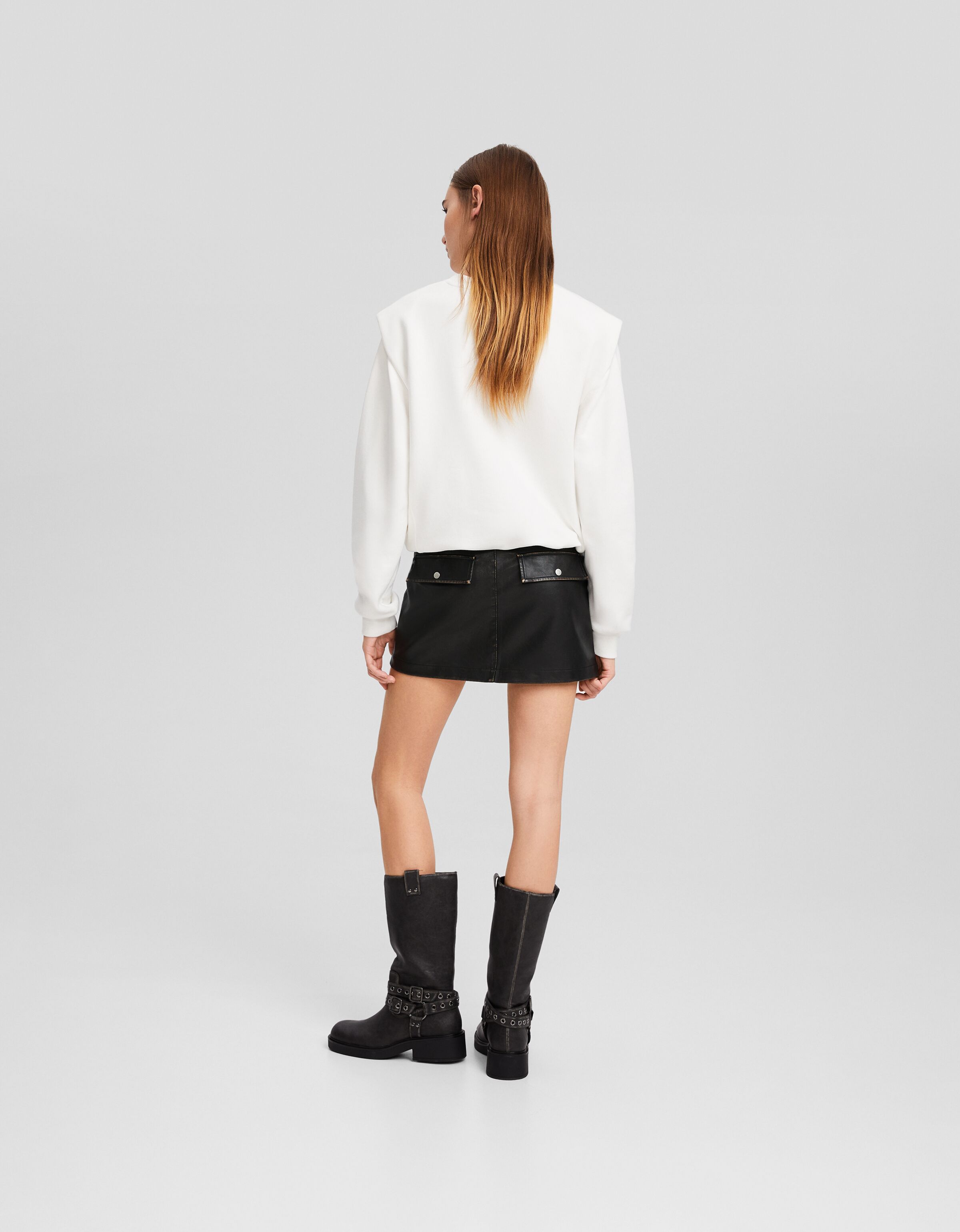 White leather outlet skirt bershka