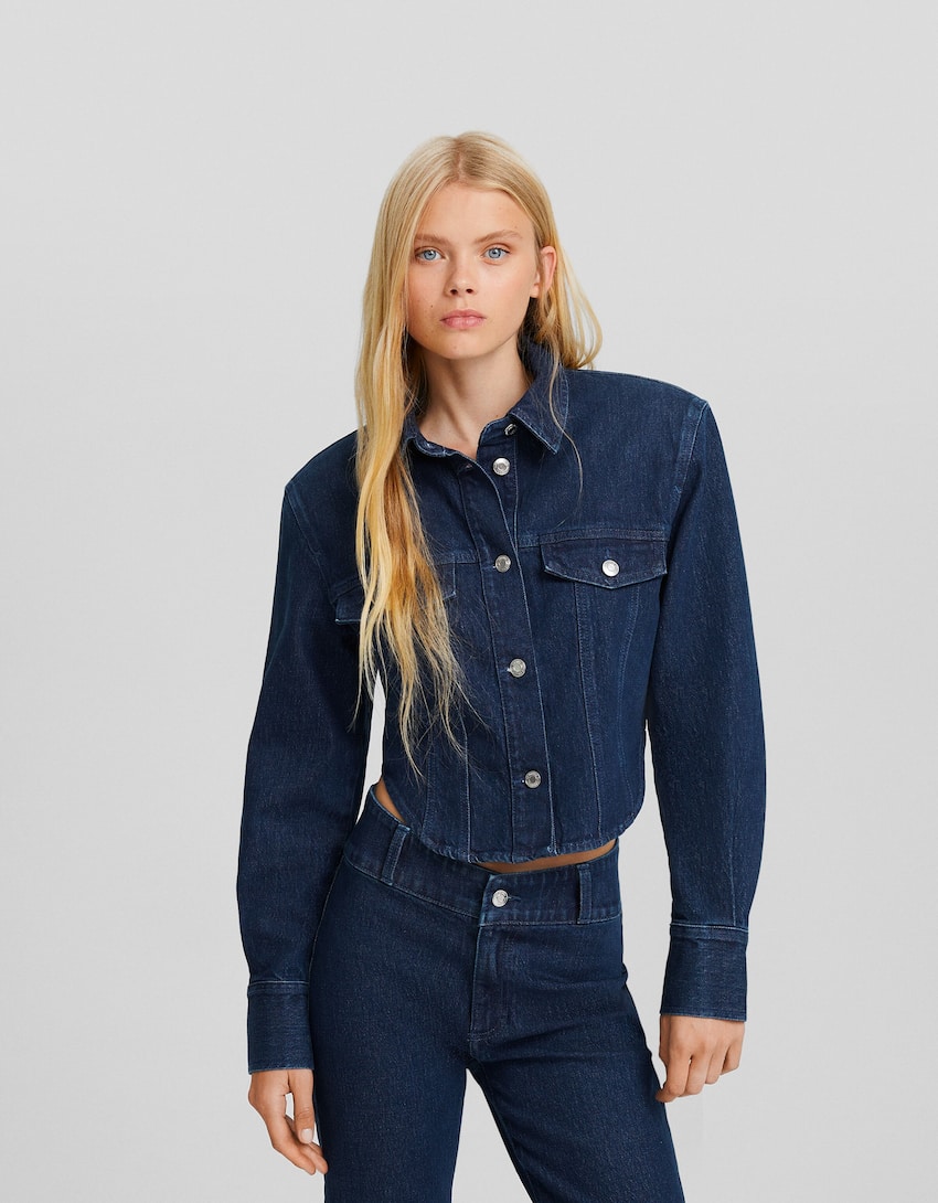Cropped denim jacket with padded shoulders-Washed out blue-0