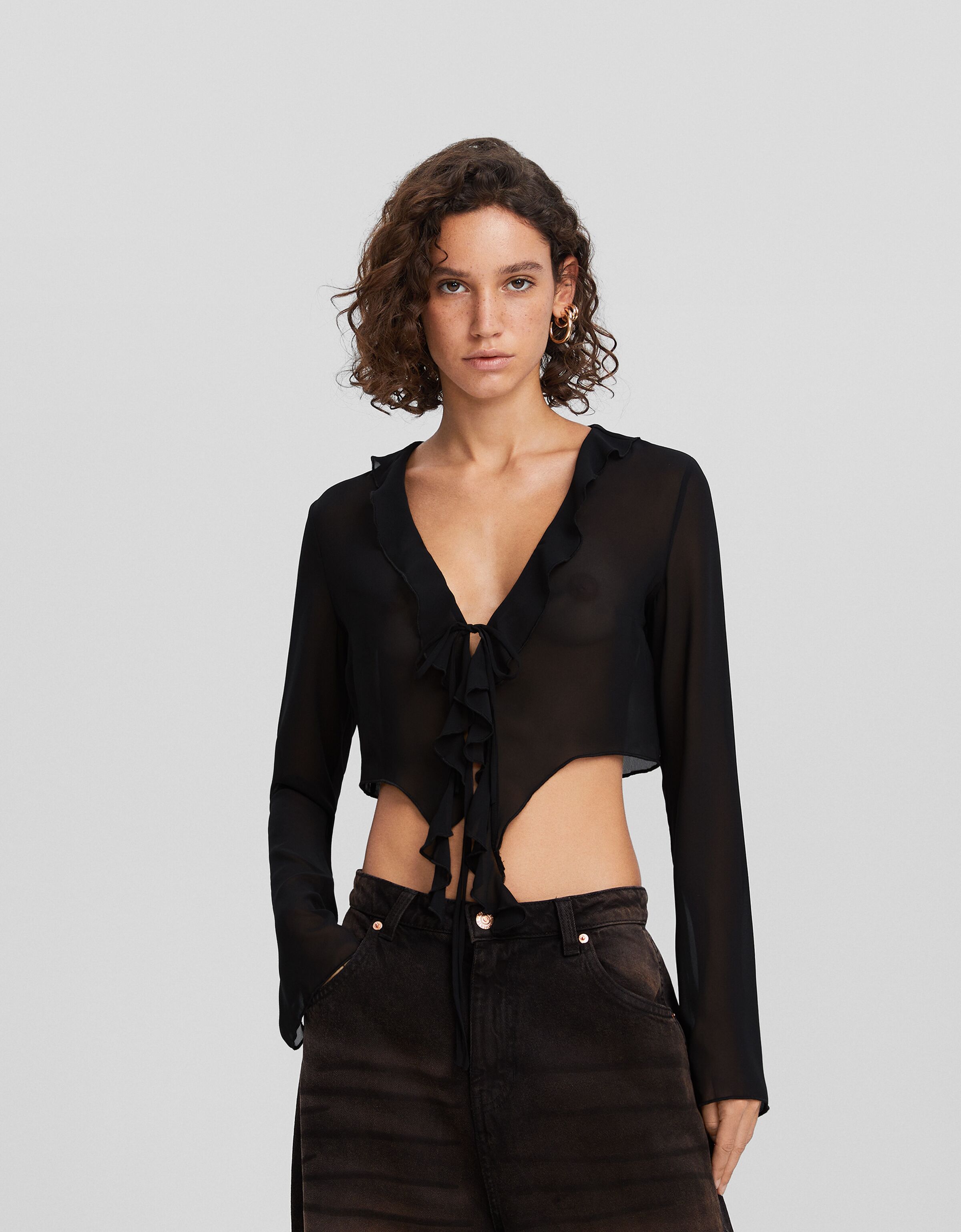 Blusa manga larga volantes chif n Camisas Mujer Bershka