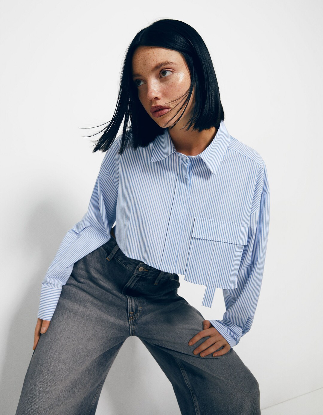 Long sleeve cropped poplin shirt with straps