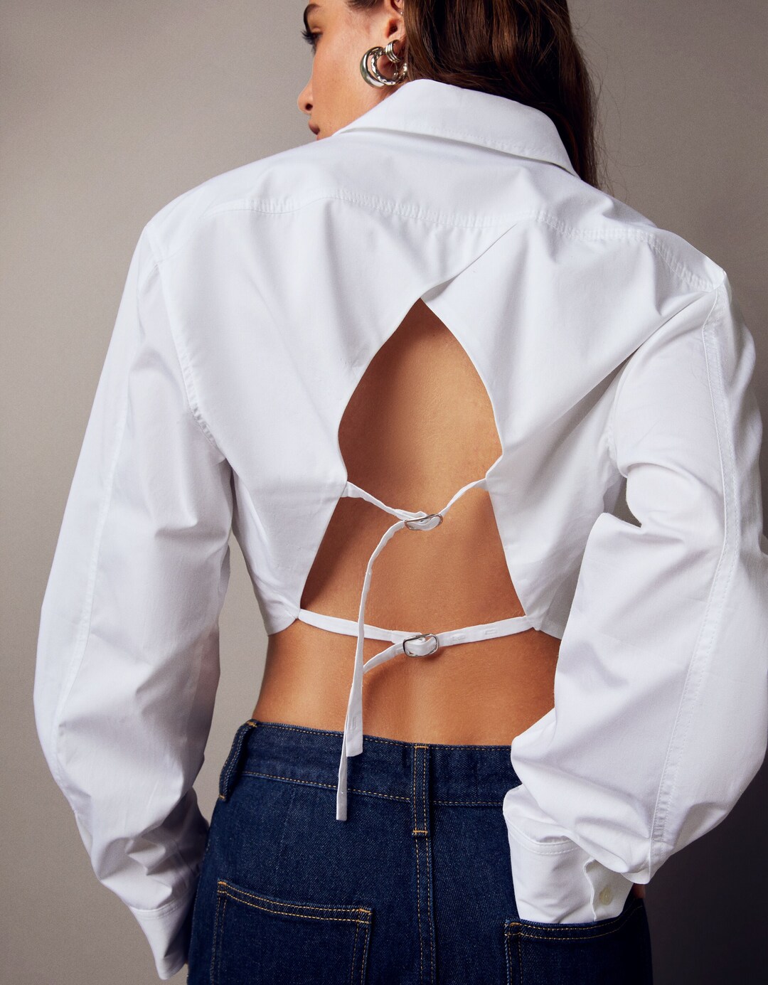 Long sleeve poplin shirt with back detail