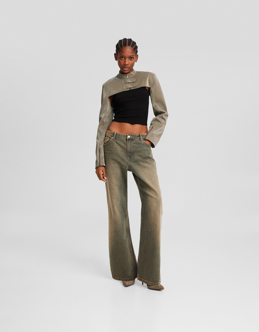 Cropped arm warmers with buckle detail