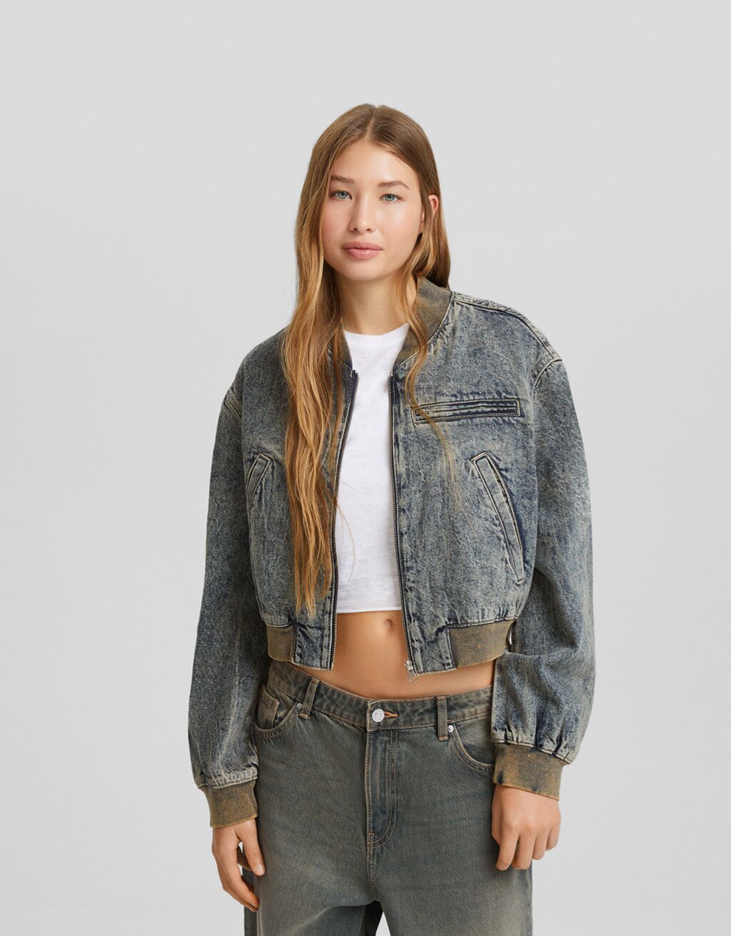 Cropped denim jacket