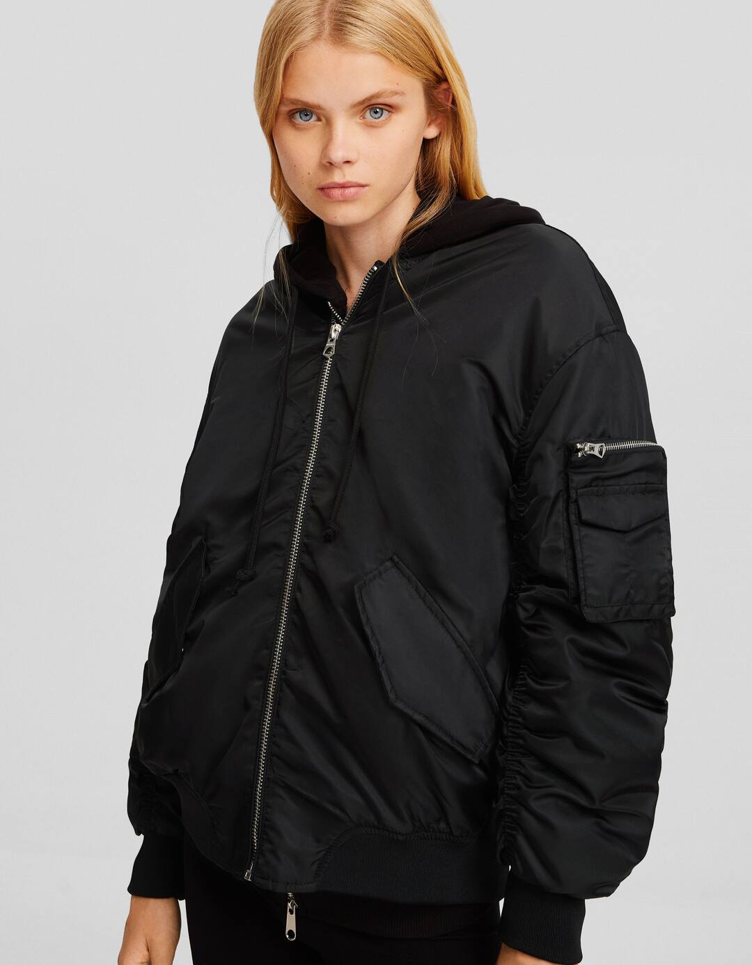 Blusão bomber acolchoado com nylon