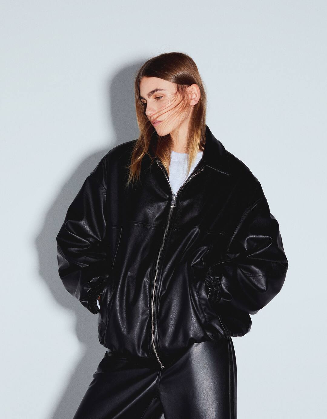 Blusão oversize dad fit efeito pele