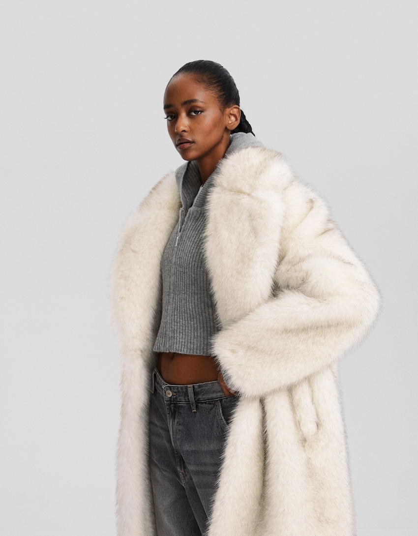 Long faux fur coat - Women | Bershka