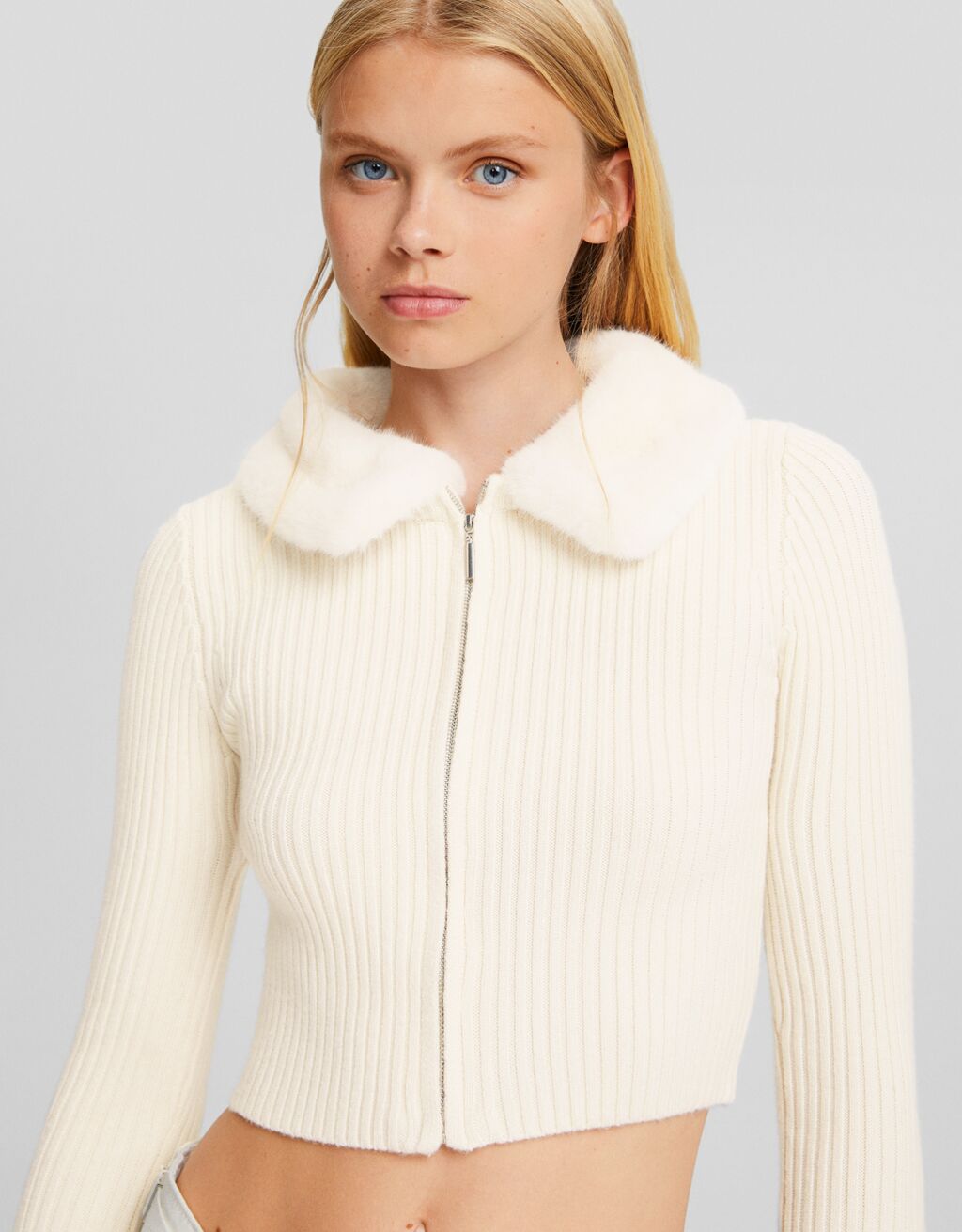 Zipup cardigan with faux fur collar Women Bershka
