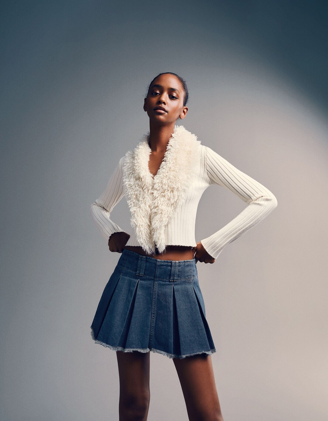 Ribbed cardigan with faux fur detail
