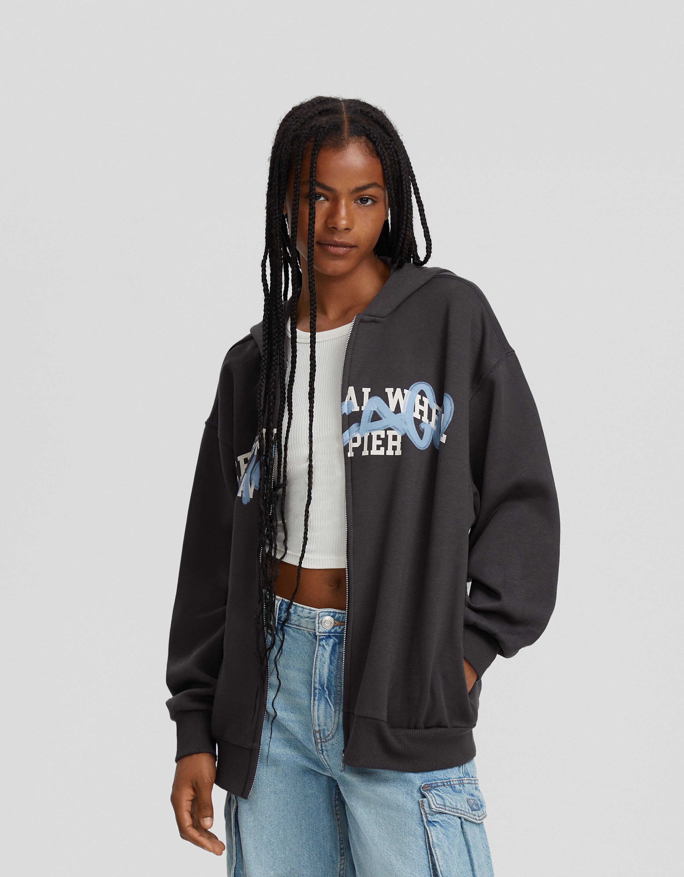 Bershka zip sales front sweat