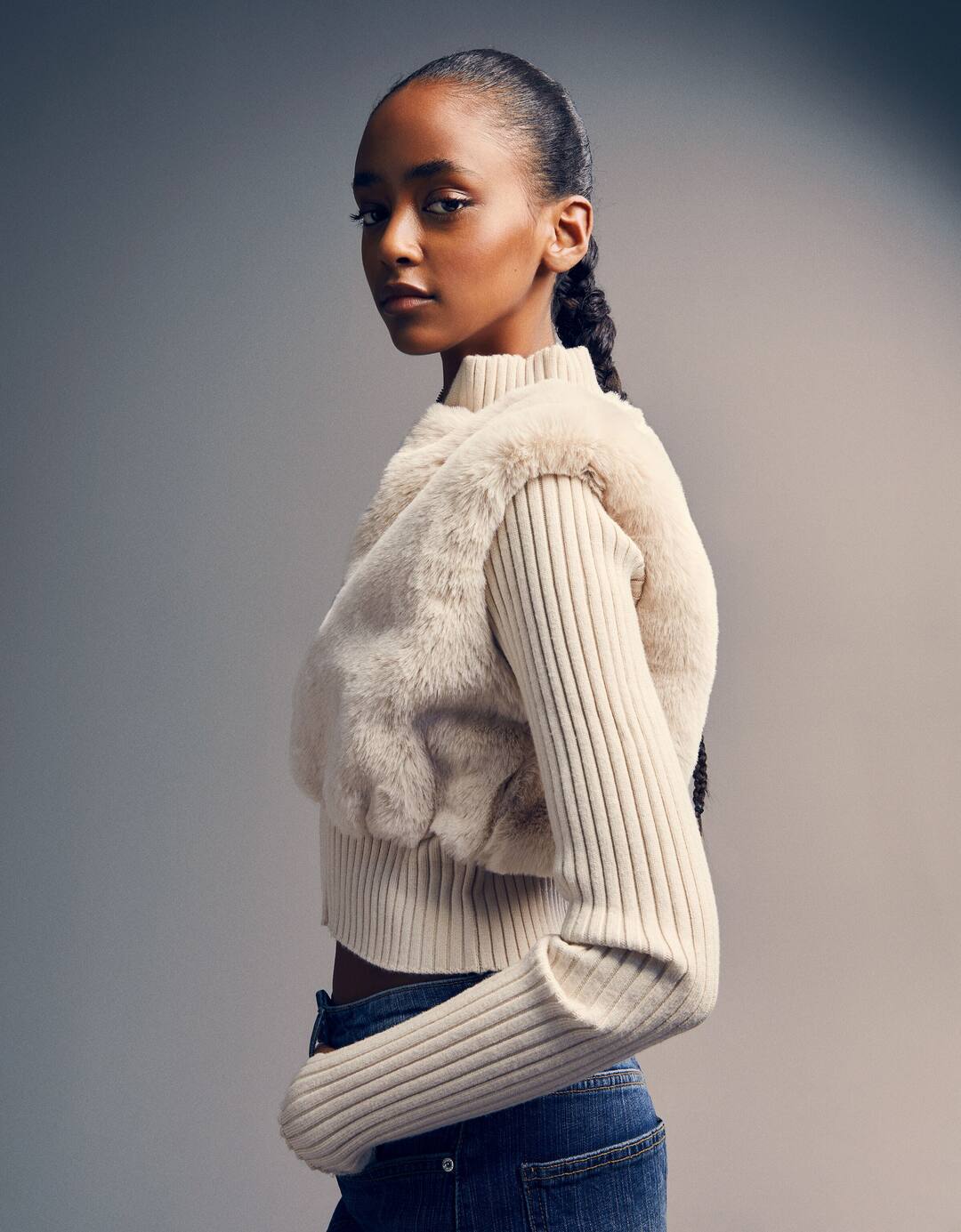 Zip-up faux fur cardigan