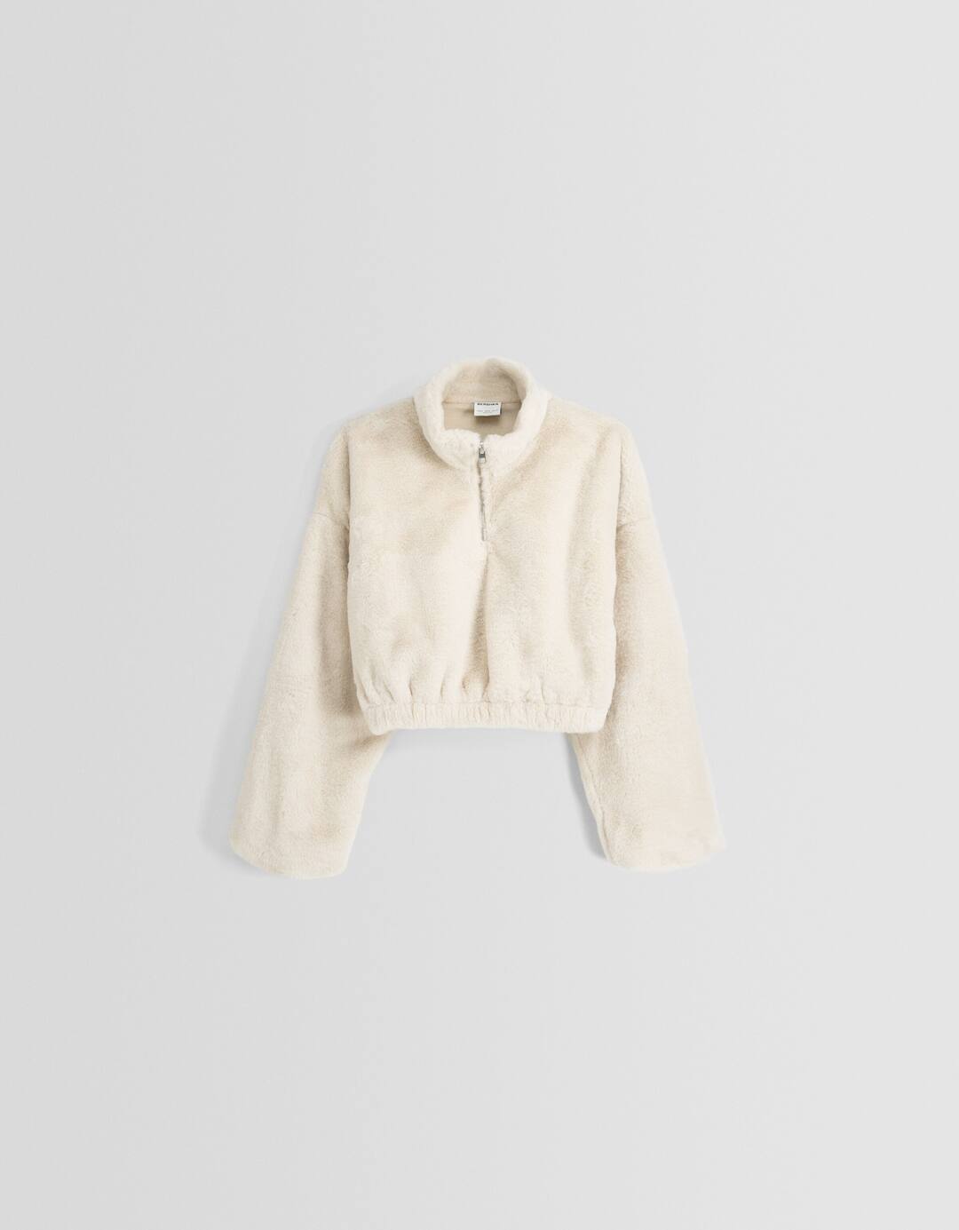 Zip-up sweatshirt with faux fur