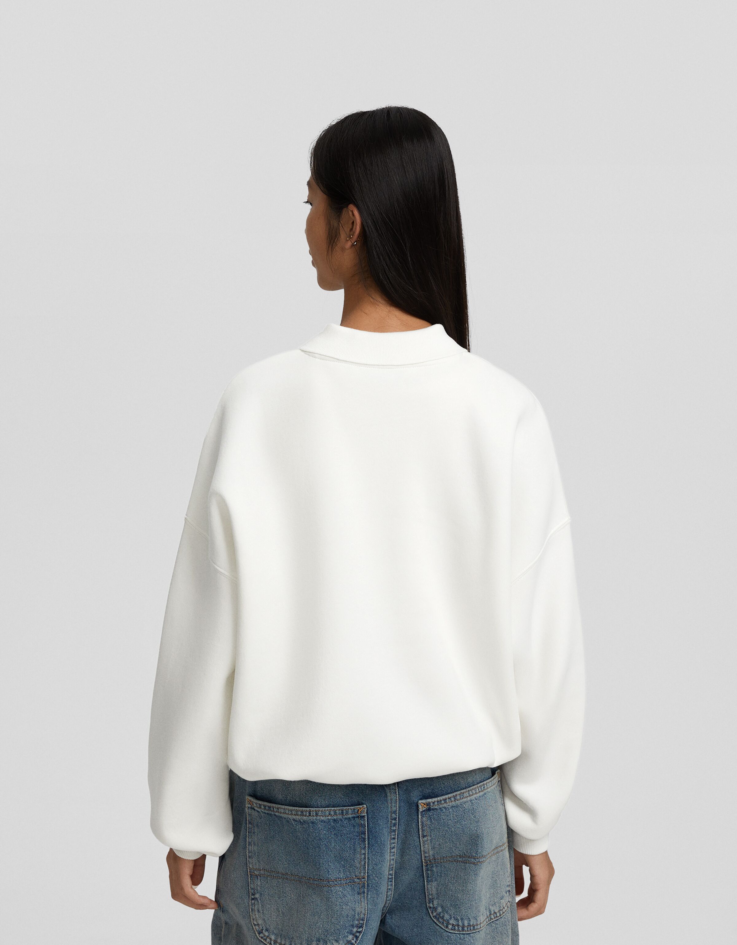 Sweatshirt with polo outlet collar