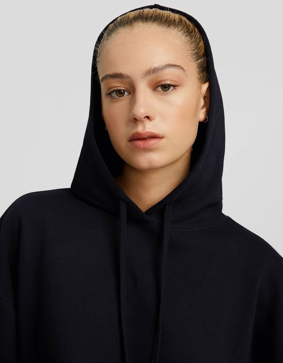 Oversize hoodie with pocket