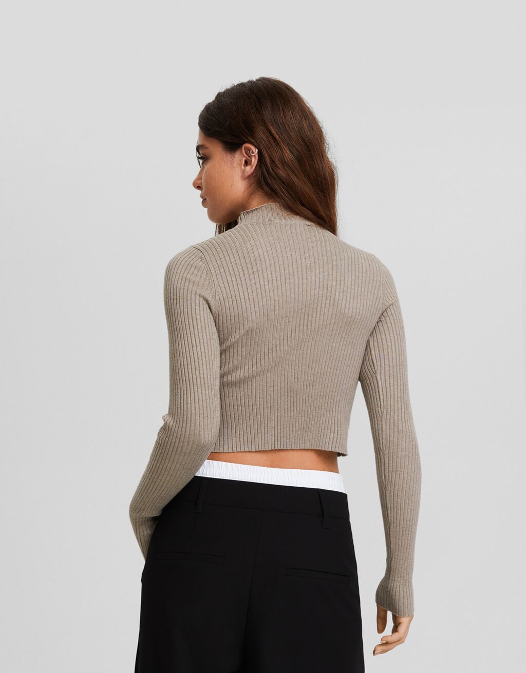 Pull col sale roulé femme bershka