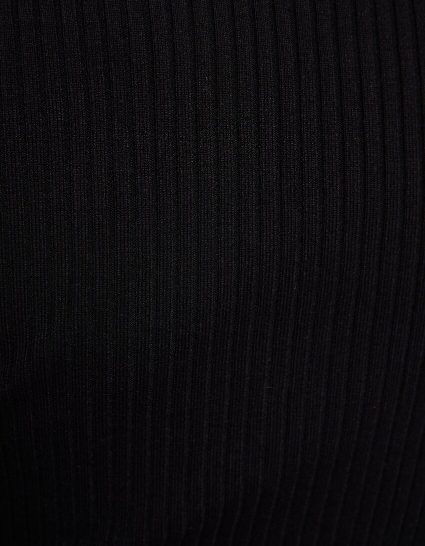 Sweater com gola alta e nervuras-Preto-5
