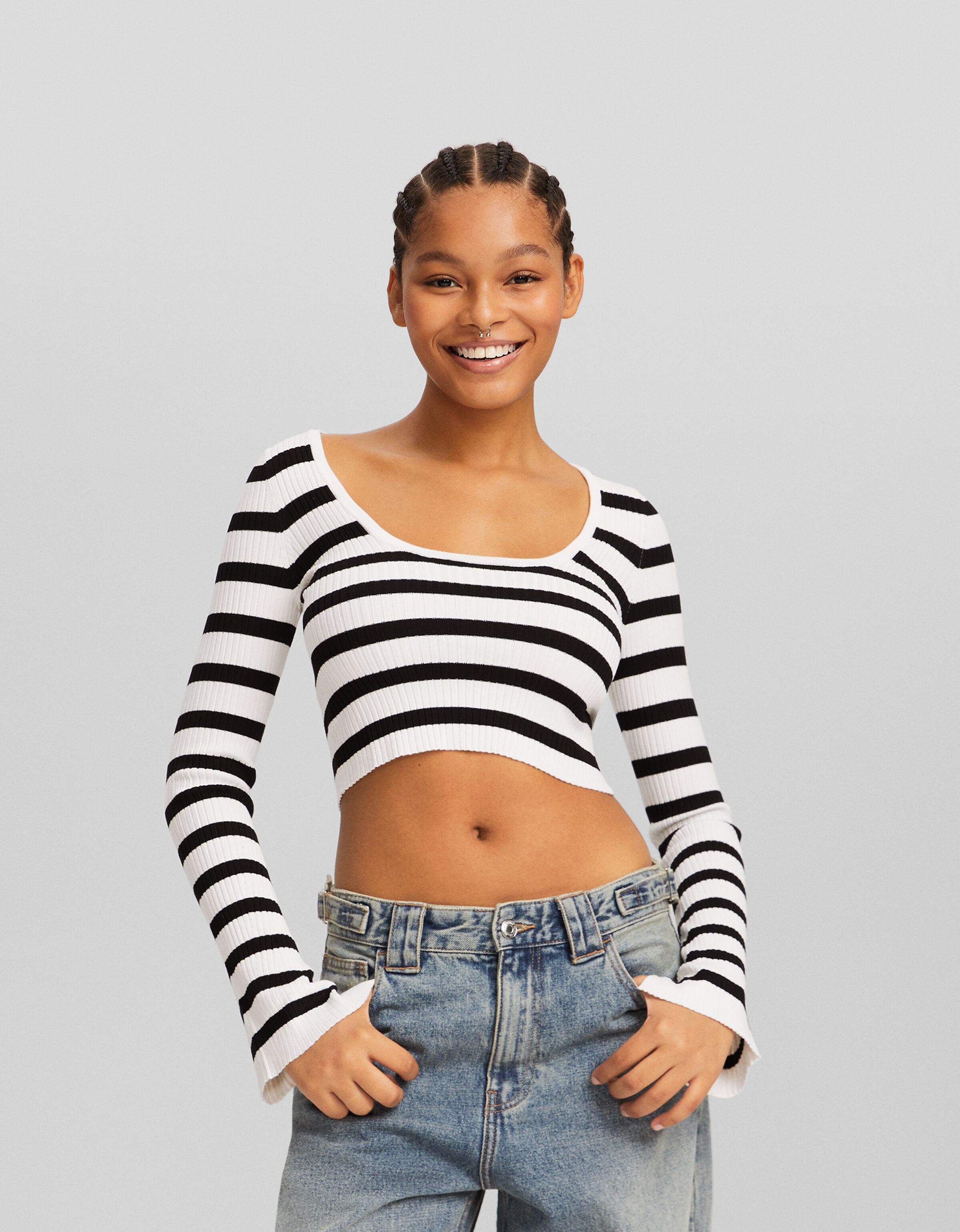 Cropped black knit outlet sweater