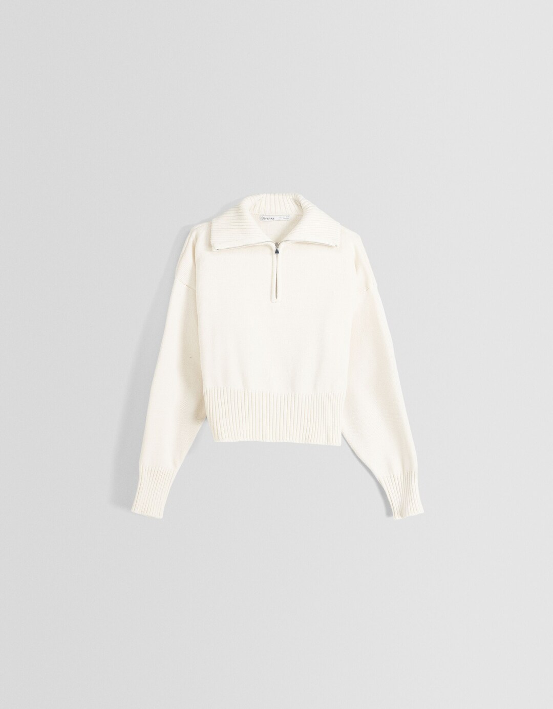 Jumper with zip