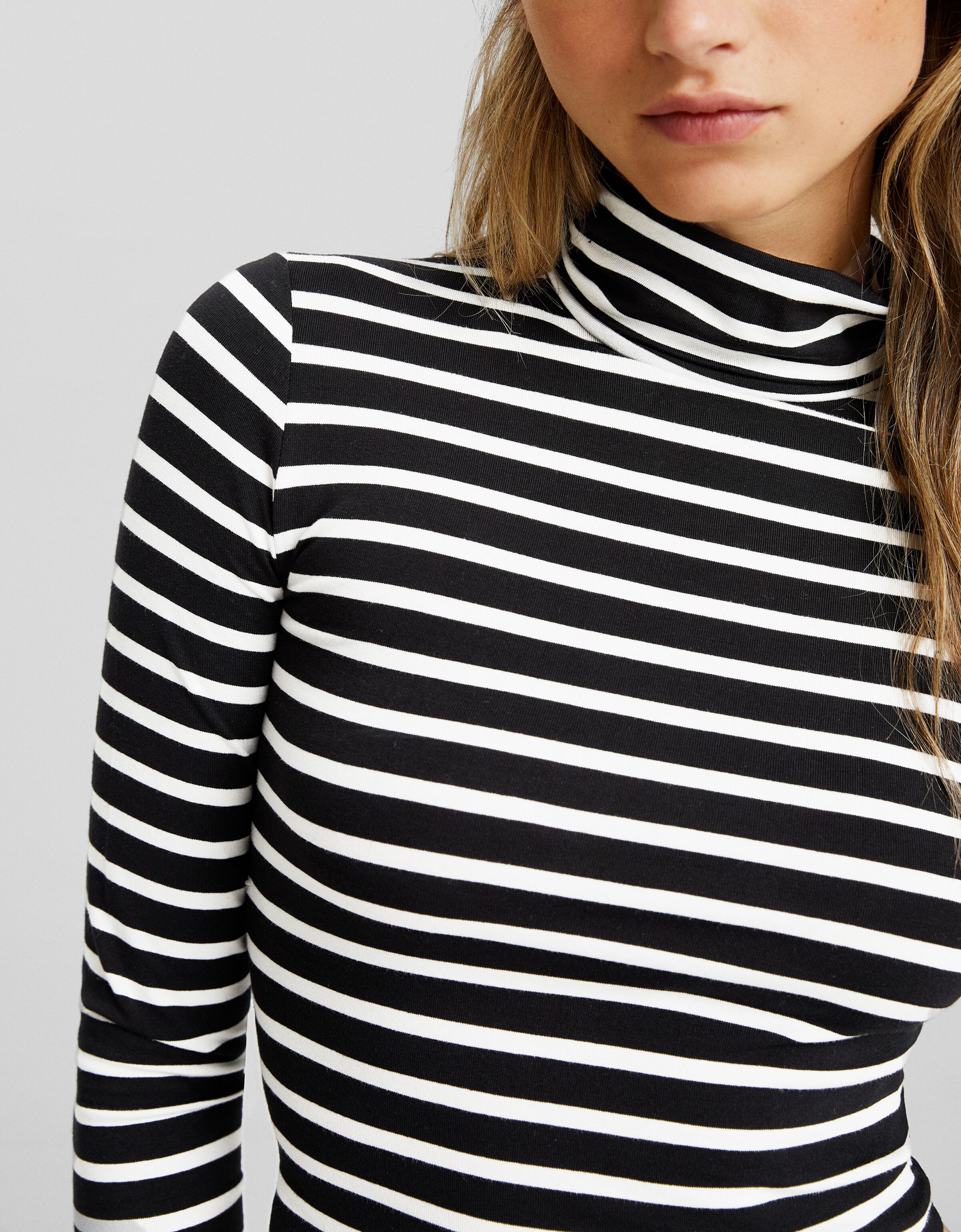 T-shirt manches longues col roulé-Blanc / Noir-2