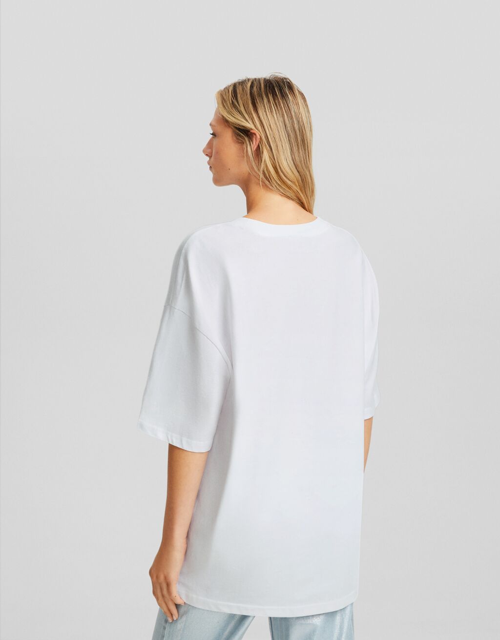 Maglietta deals oversize bershka