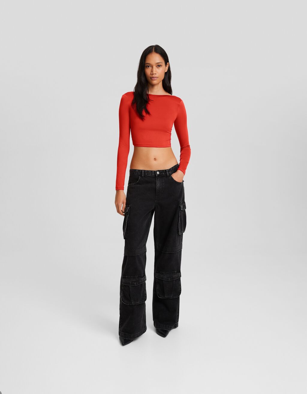 Long sleeve Tshirt with an open back Women Bershka