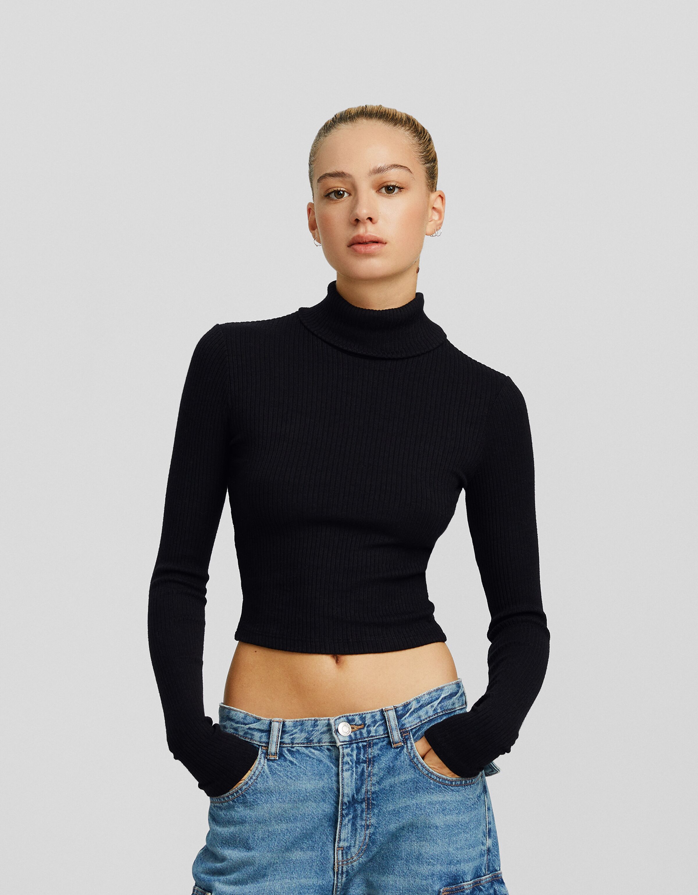Pull col montant bershka clearance