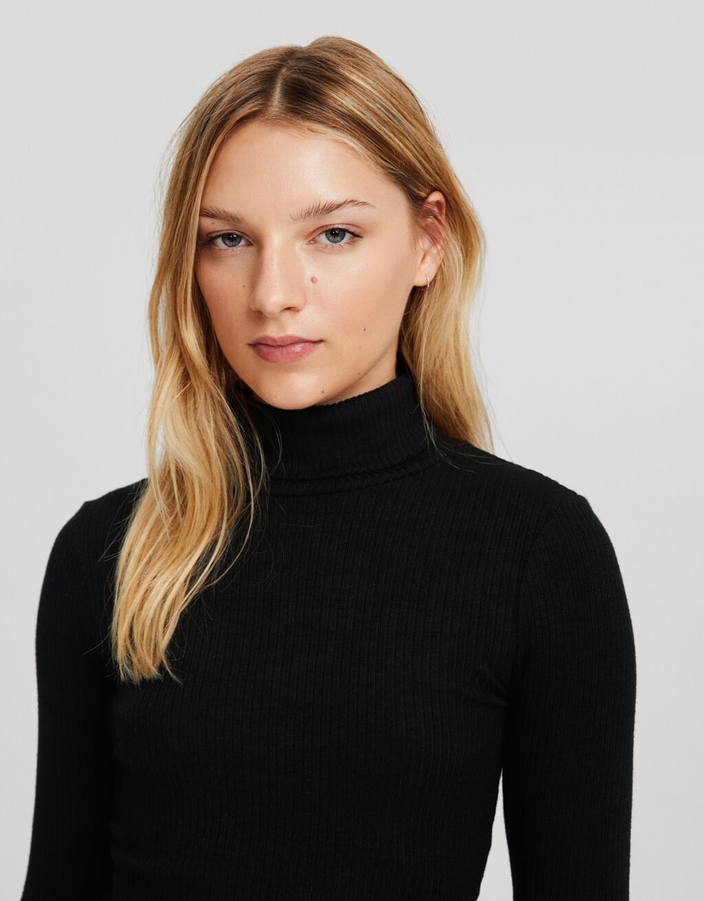 Raised neck jumper Women Bershka