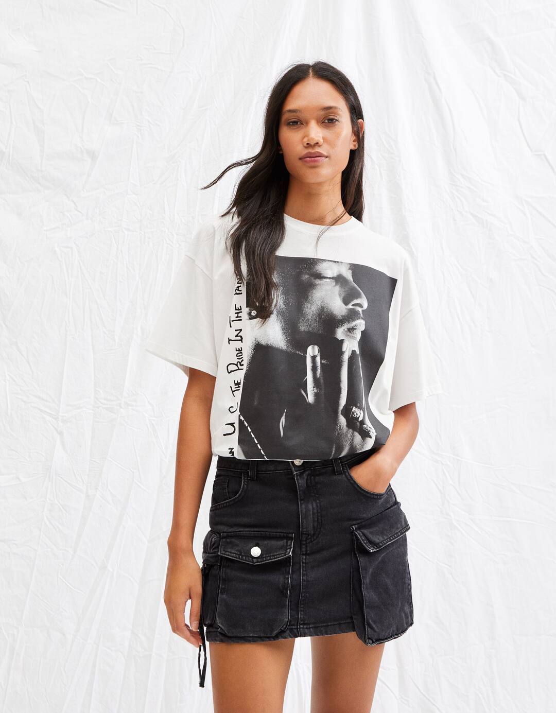 T-shirt Tupac manga curta oversize estampado