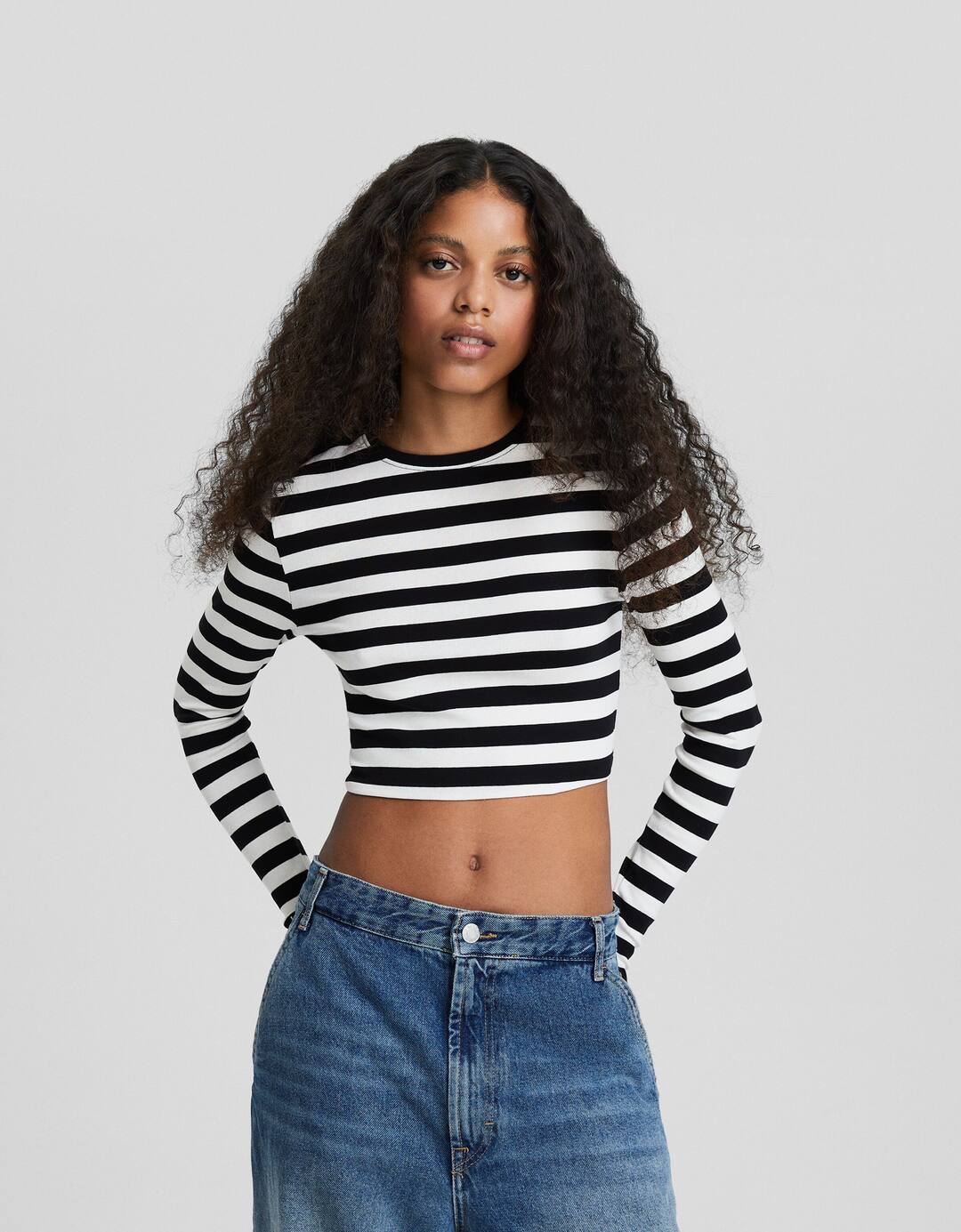 Long sleeve striped T-shirt