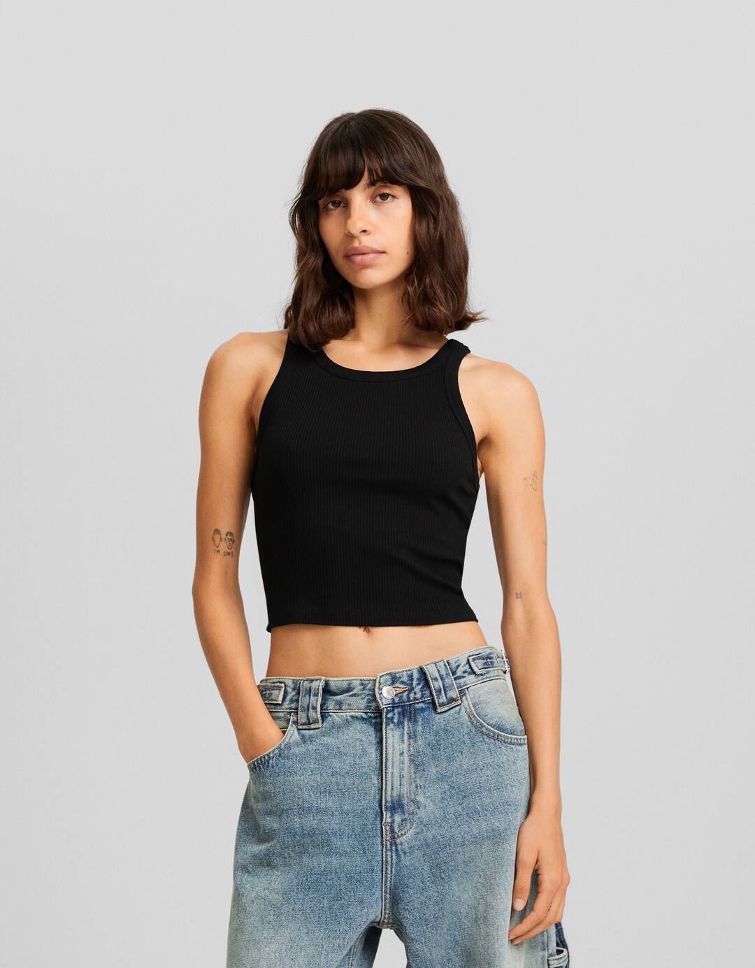 Sleeveless ribbed T-shirt