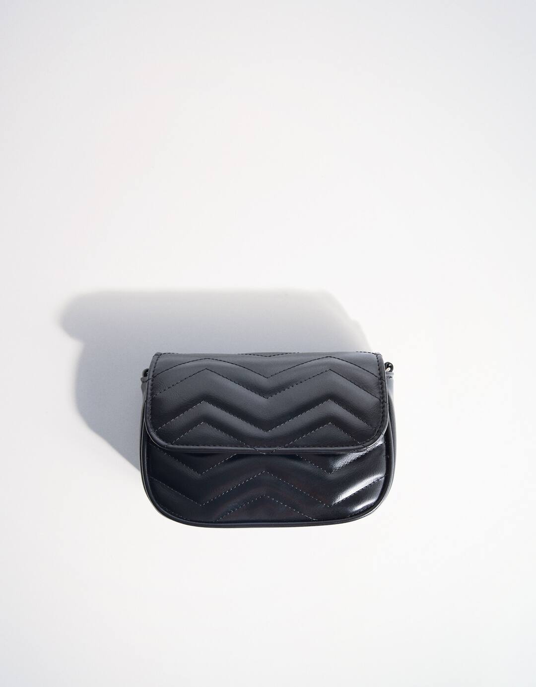Quilted leather effect crossbody bag