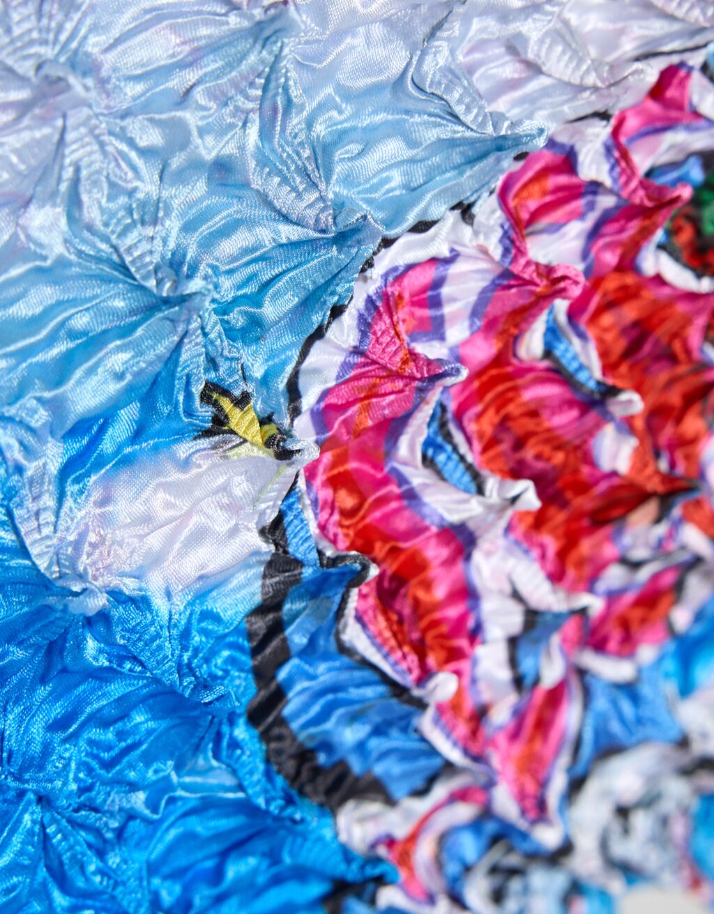 SSSTUFFF X BERSHKA expandable texture print shoulder bag Women Bershka