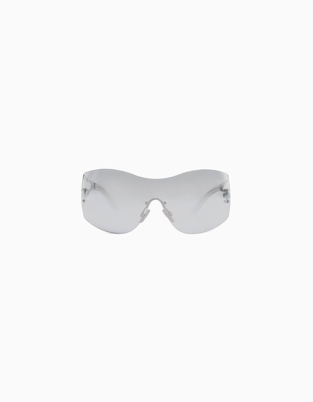 Mirrored lens sunglasses
