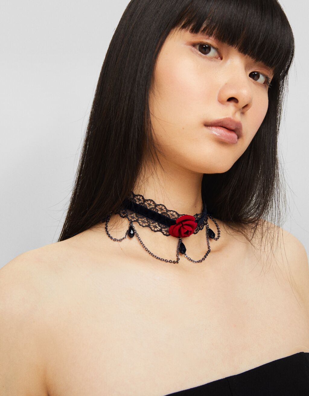 Velvet choker necklace with rhinestones - Women | Bershka